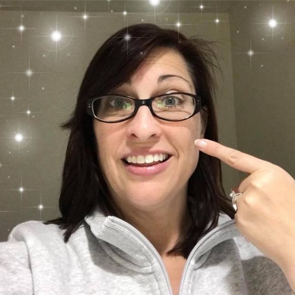 Meet your Posher, Alyssa - Picture 1 of 1